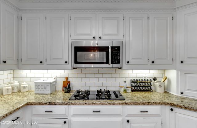 60 Eastgate Drive, Brandon, MS 39042