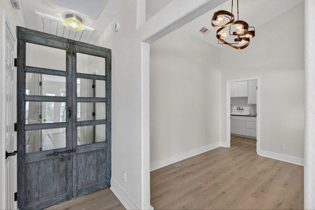 95 Gateway North N, Marble Falls, TX 78654