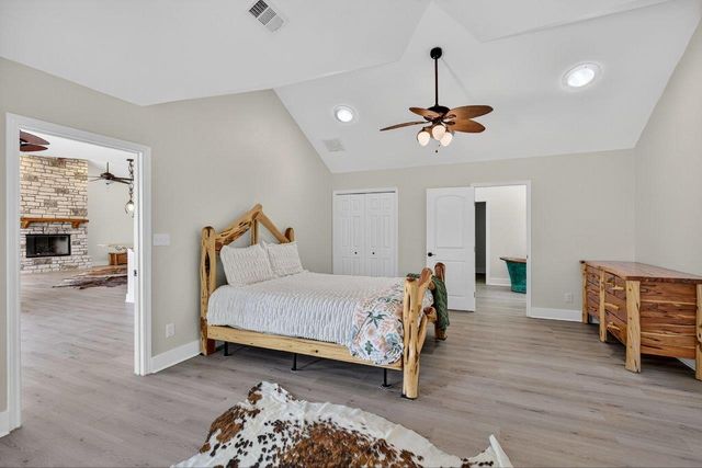 95 Gateway North N, Marble Falls, TX 78654