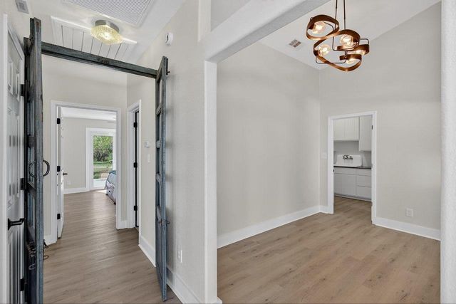95 Gateway North N, Marble Falls, TX 78654