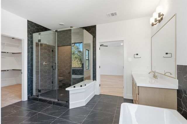 1422 Caywood Lane D, Houston, TX 77055