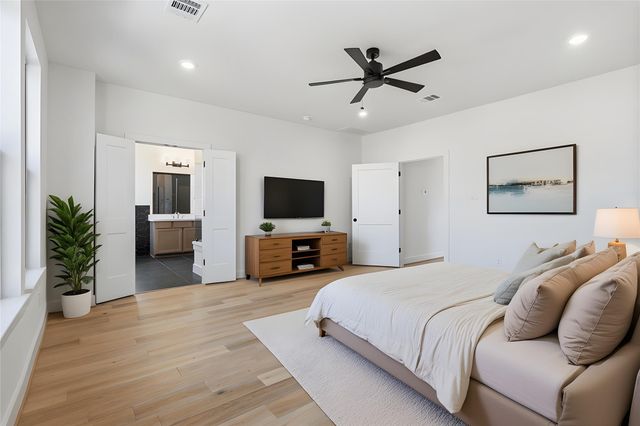 1422 Caywood Lane D, Houston, TX 77055