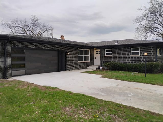 380 Eloise Drive, Benton Harbor, MI 49022