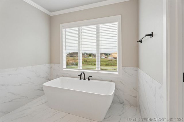 8517 E 108th Street North, Owasso, OK 74055