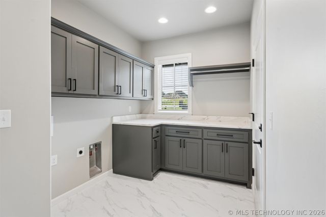 8517 E 108th Street North, Owasso, OK 74055