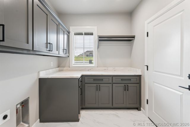 8517 E 108th Street North, Owasso, OK 74055