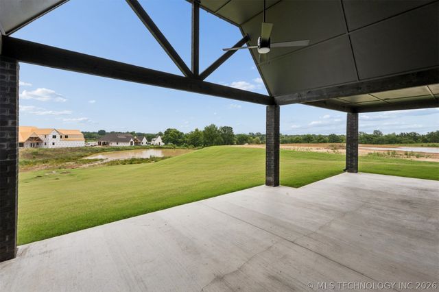 8517 E 108th Street North, Owasso, OK 74055