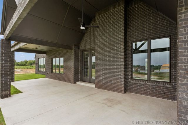 8517 E 108th Street North, Owasso, OK 74055