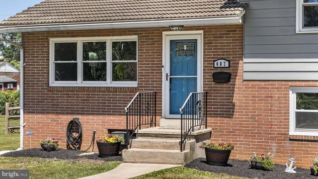 407 W RACE ST, Fleetwood, PA 19522