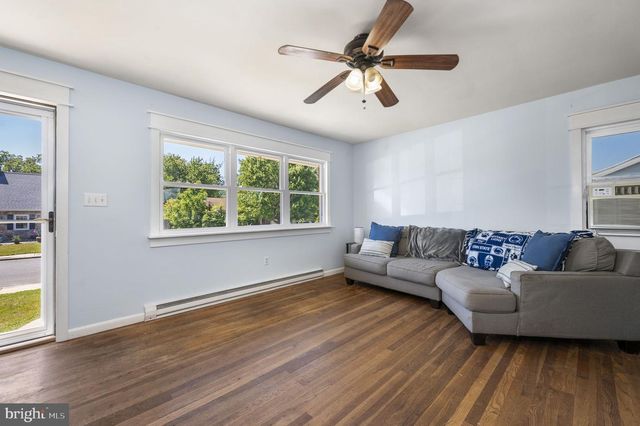 407 W RACE ST, Fleetwood, PA 19522