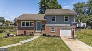 407 W RACE ST, Fleetwood, PA 19522