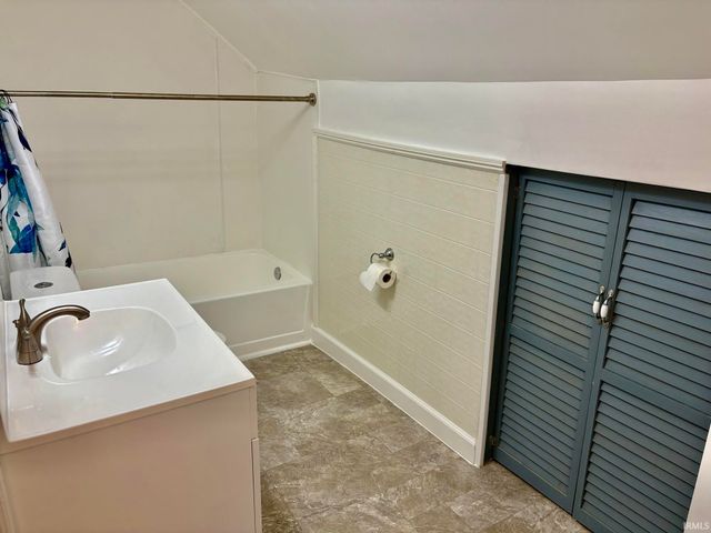 3902 S Meridian Street, Marion, IN 46953