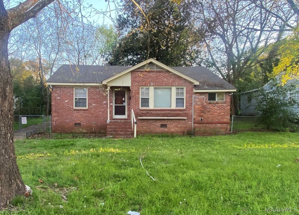 2076 Midway Street, Montgomery, AL 36110
