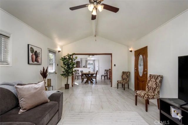752 Agajanian, Montebello, CA 90640