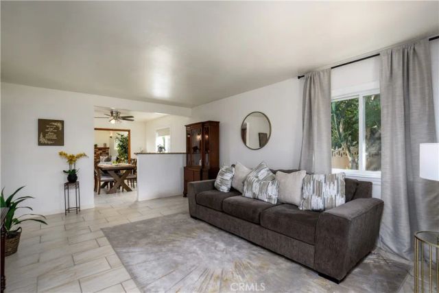 752 Agajanian, Montebello, CA 90640