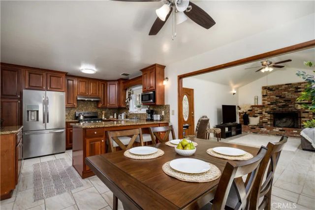 752 Agajanian, Montebello, CA 90640