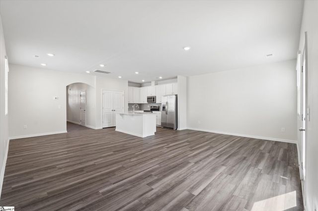 299 E Compass Way, Easley, SC 29640