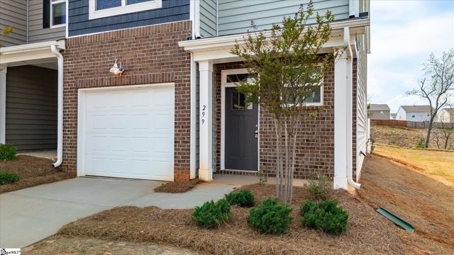 299 E Compass Way, Easley, SC 29640
