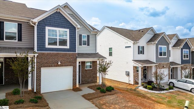 299 E Compass Way, Easley, SC 29640