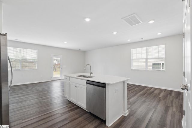 299 E Compass Way, Easley, SC 29640