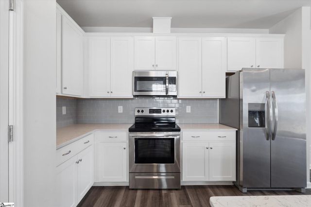 299 E Compass Way, Easley, SC 29640
