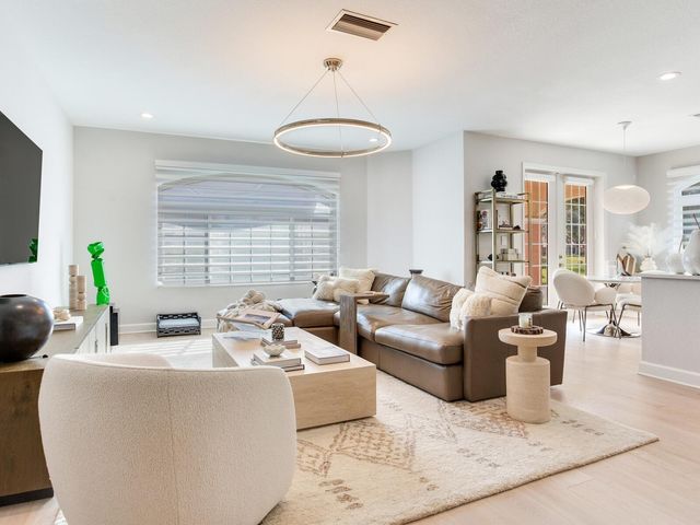 6302 VISTA VERDE DRIVE E, St Petersburg, FL 33707