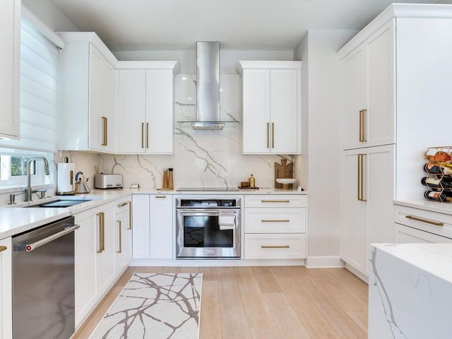 6302 VISTA VERDE DRIVE E, St Petersburg, FL 33707