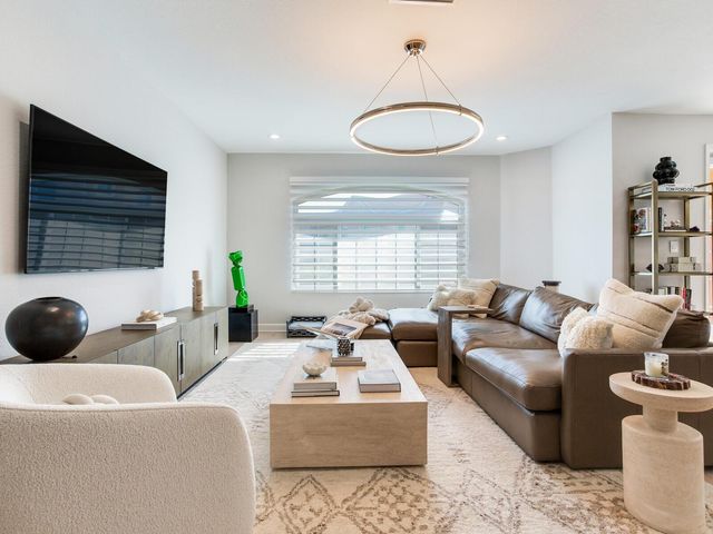 6302 VISTA VERDE DRIVE E, St Petersburg, FL 33707