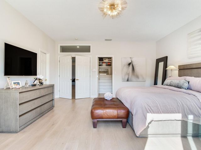 6302 VISTA VERDE DRIVE E, St Petersburg, FL 33707