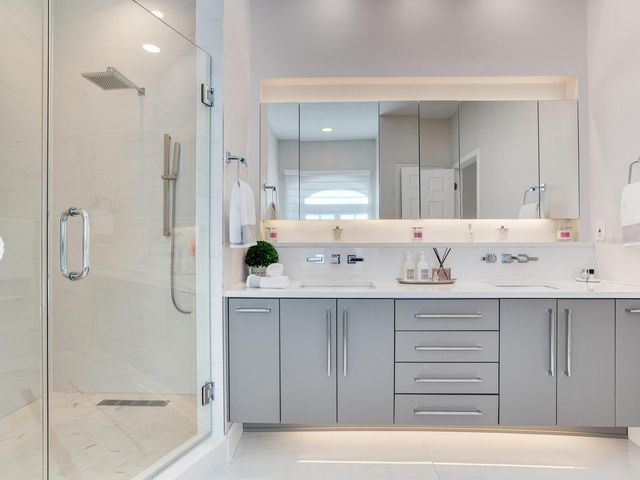 6302 VISTA VERDE DRIVE E, St Petersburg, FL 33707