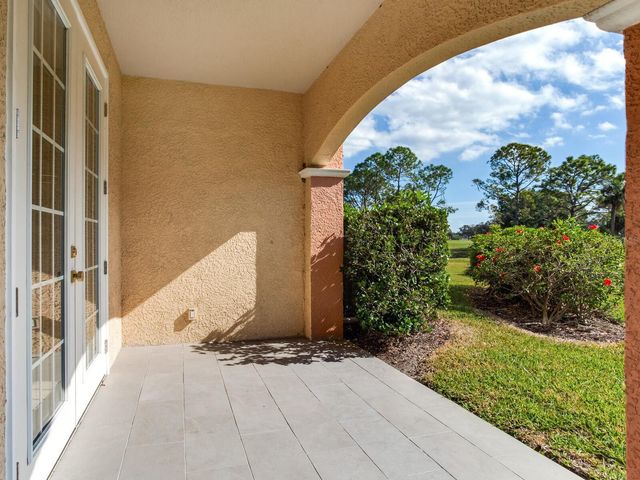 6302 VISTA VERDE DRIVE E, St Petersburg, FL 33707