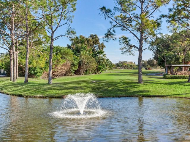 6302 VISTA VERDE DRIVE E, St Petersburg, FL 33707
