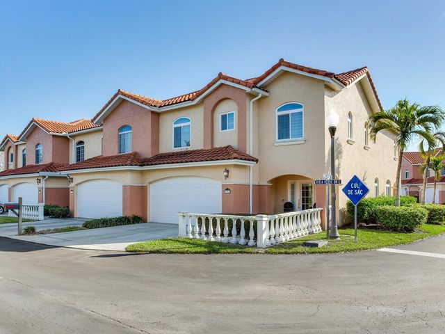 6302 VISTA VERDE DRIVE E, St Petersburg, FL 33707
