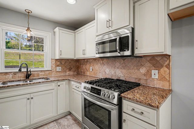 124 Colvin Road, Greenville, SC 29615