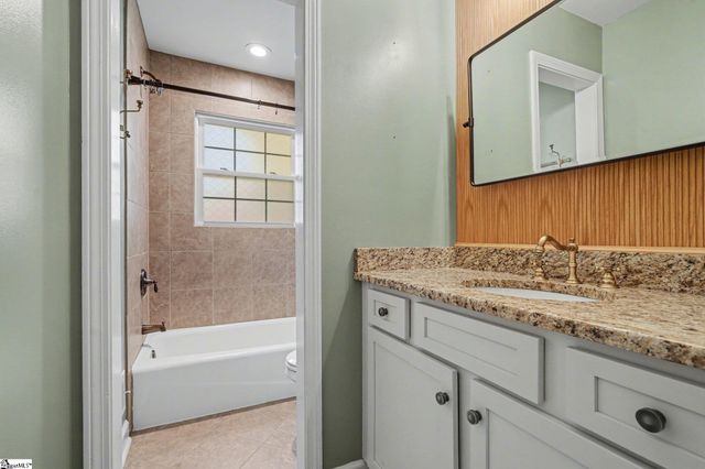 124 Colvin Road, Greenville, SC 29615