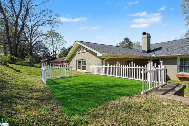 124 Colvin Road, Greenville, SC 29615