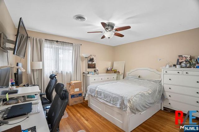 1068 Anderson Avenue, Fort Lee, NJ 07024