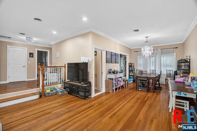 1068 Anderson Avenue, Fort Lee, NJ 07024