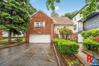 1068 Anderson Avenue, Fort Lee, NJ 07024