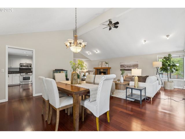 2445 DEBOK Rd, West Linn, OR 97068
