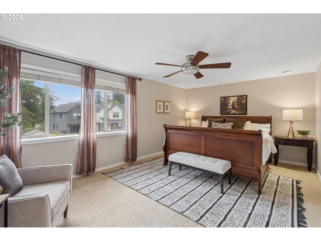 2445 DEBOK Rd, West Linn, OR 97068