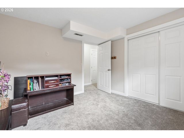 2445 DEBOK Rd, West Linn, OR 97068