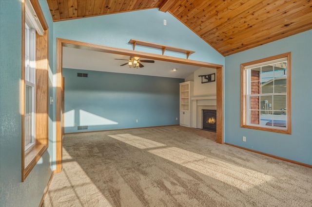 2563 Colony Circle, Saint Cloud, MN 56303