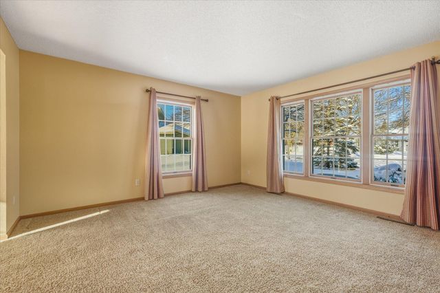 2563 Colony Circle, Saint Cloud, MN 56303