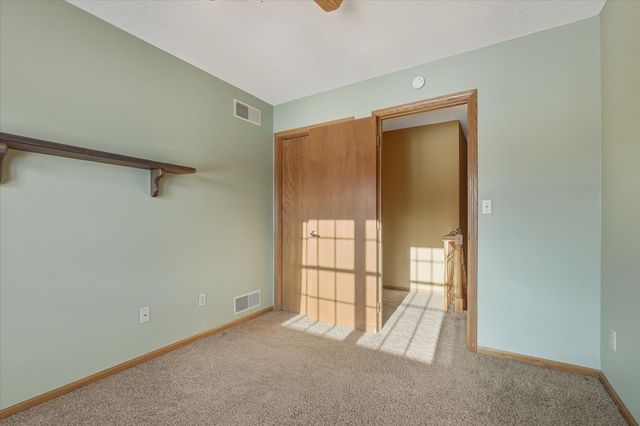 2563 Colony Circle, Saint Cloud, MN 56303