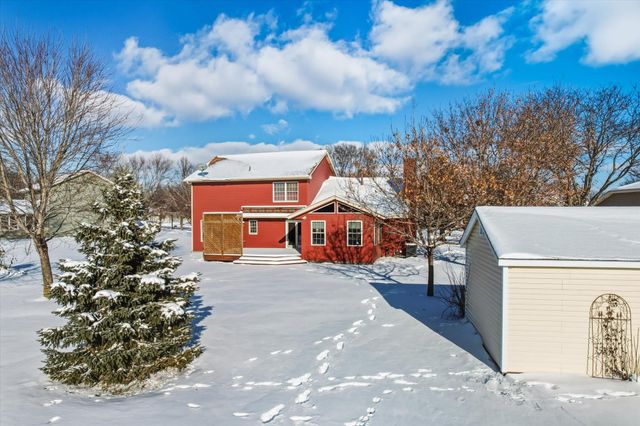 2563 Colony Circle, Saint Cloud, MN 56303