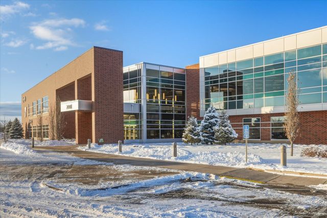 2563 Colony Circle, Saint Cloud, MN 56303