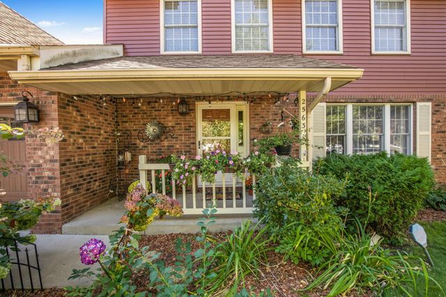 2563 Colony Circle, Saint Cloud, MN 56303