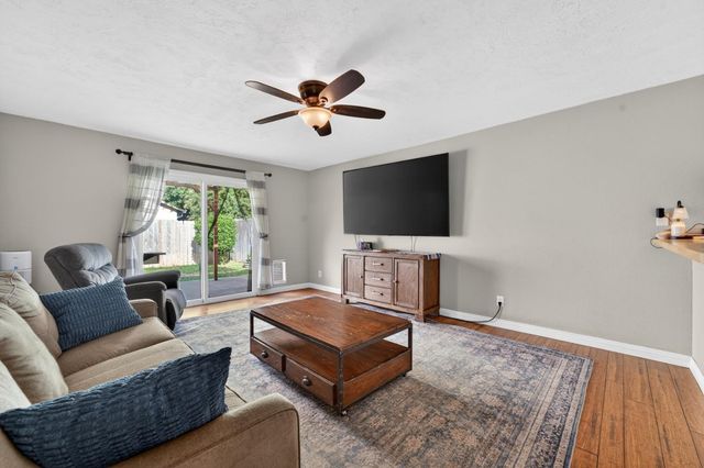 8325 Willow Tree Way, Citrus Heights, CA 95621