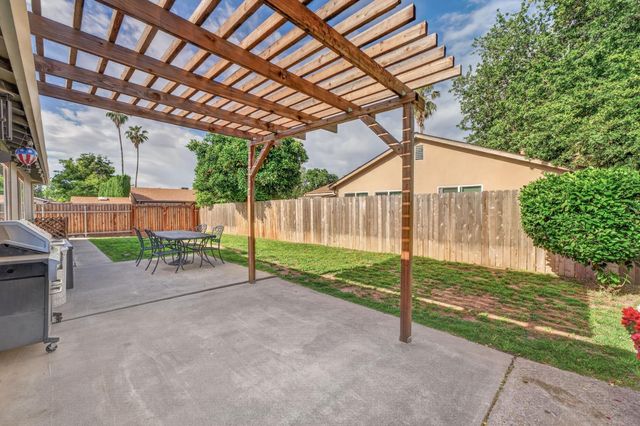 8325 Willow Tree Way, Citrus Heights, CA 95621